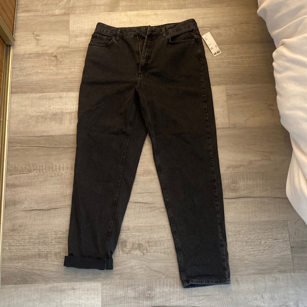 Urban Outfitters BDG Mom High-Rise Jean